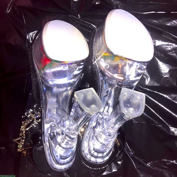 Black platform heels with silver rhinestone fringe - Picture 5 of 7